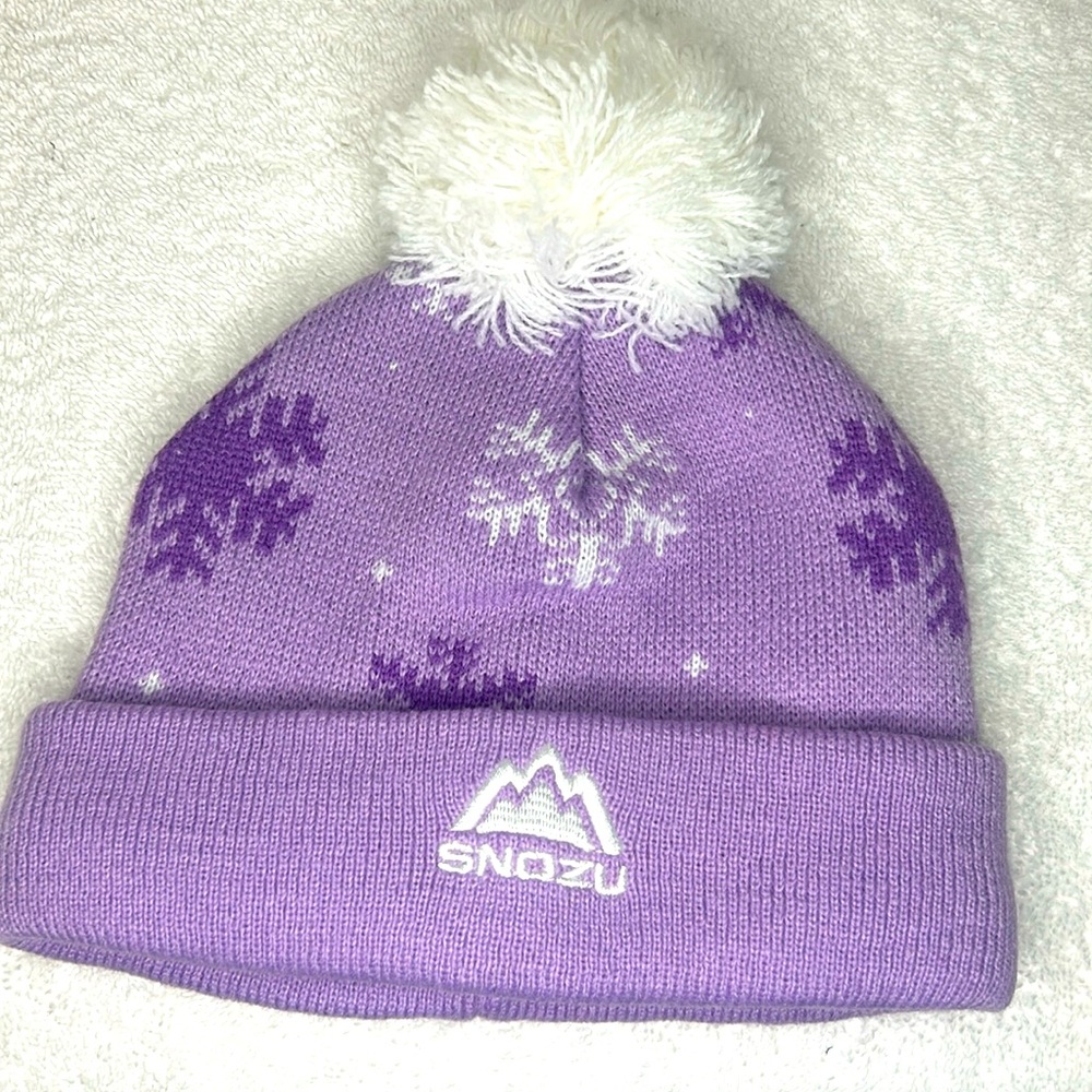 Kids Snozu beanie hat Purple with snowflakes